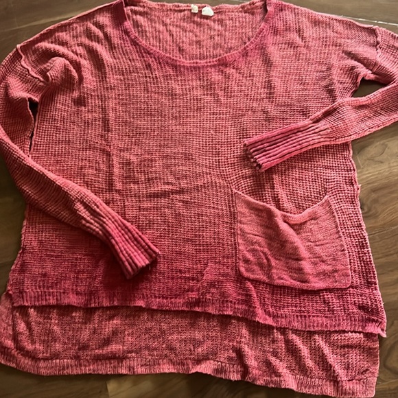 Anthropologie waffle long sleeve red ombré size small 🌹♥️ - Picture 2 of 5